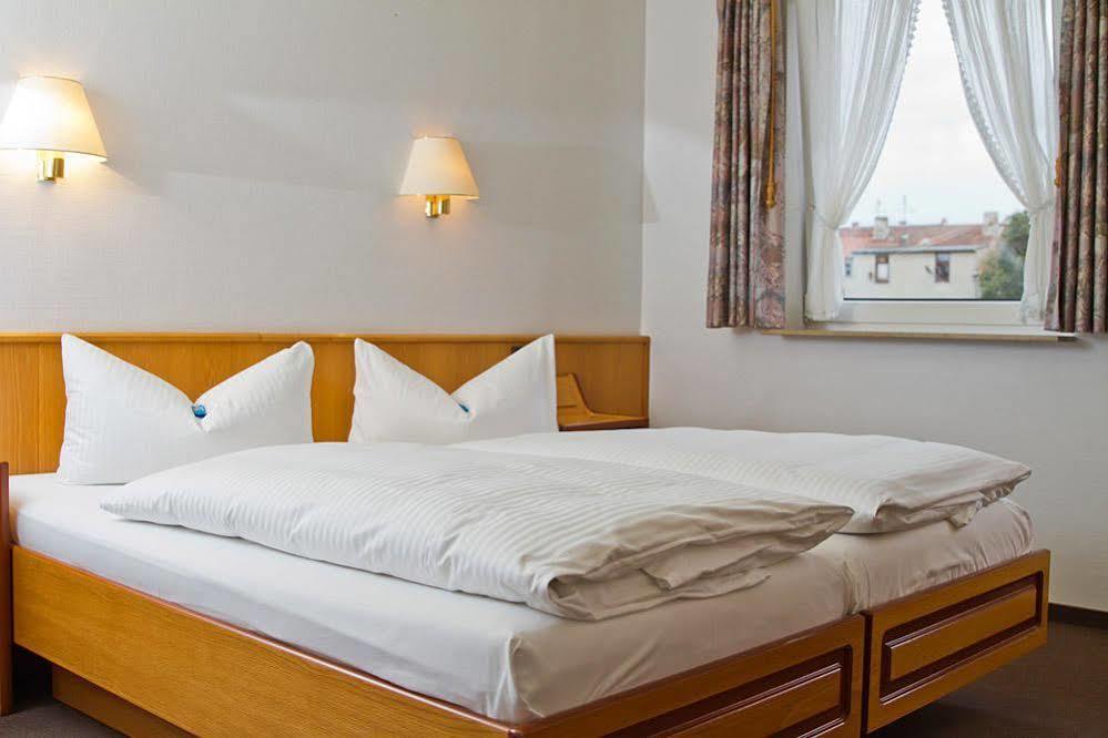 Hotel Schaper Целле Екстер'єр фото